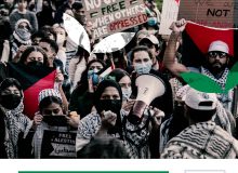 حضرت آیت‌الله خامنه‌ای: جوانان عزیز دانشجو در ایالات متّحده‌ی آمریکا! شما اکنون در طرف درست تاریخ ــ که در حال ورق خوردن است ــ ایستاده‌اید